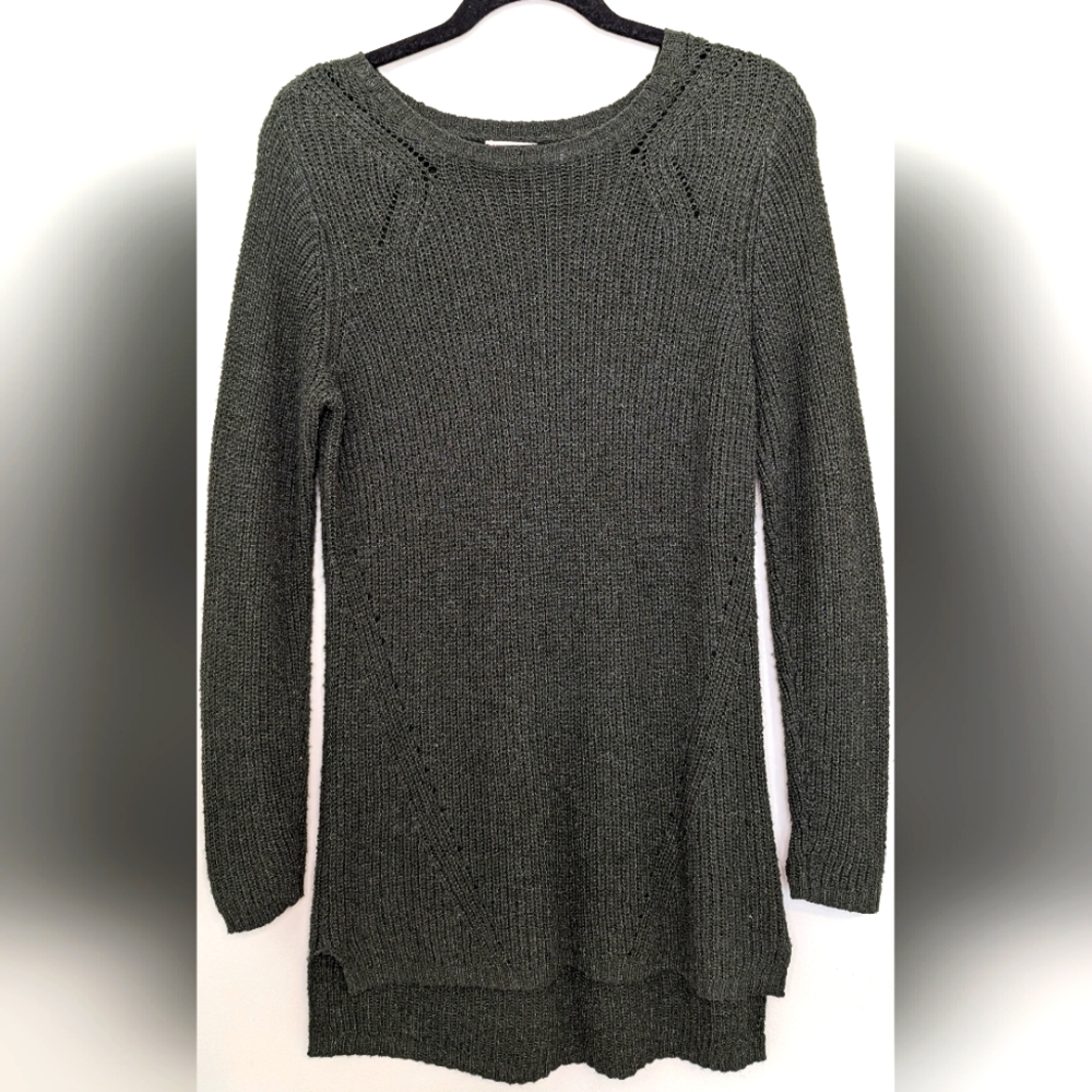 Green oversized sweater